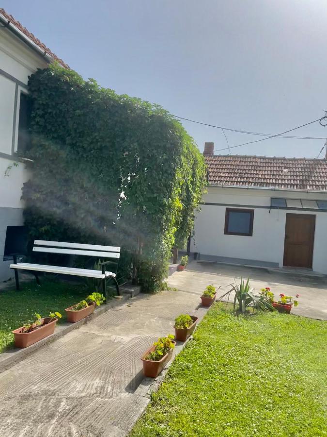 Casa De Sub Deal Densus Bagian luar foto