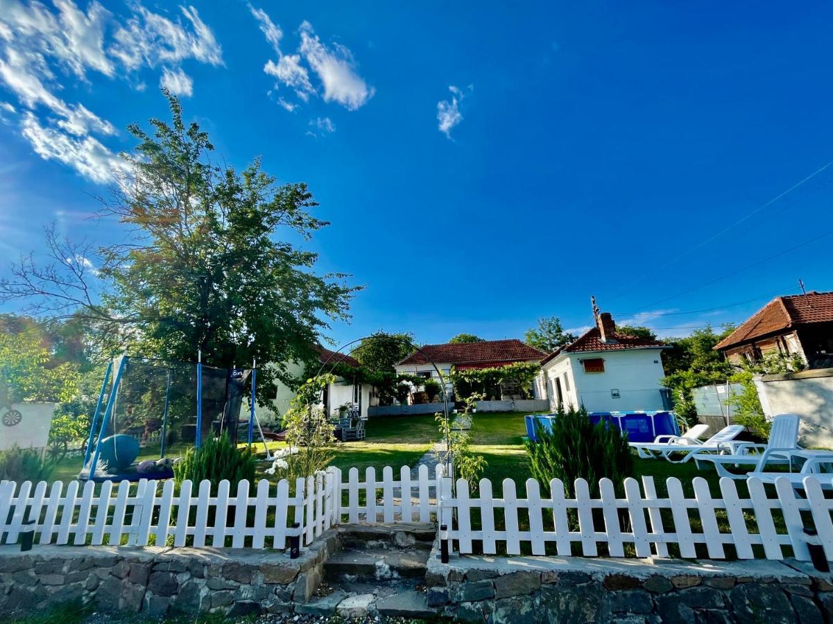 Casa De Sub Deal Densus Bagian luar foto